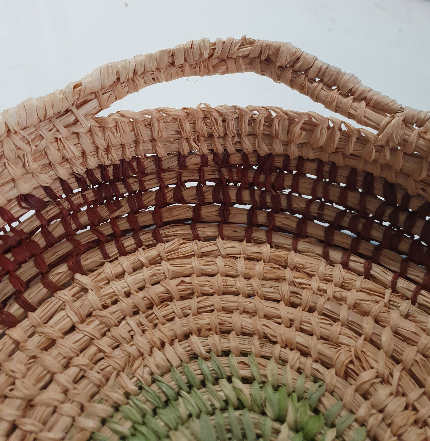 Earthy Eleganza Midsize Basket